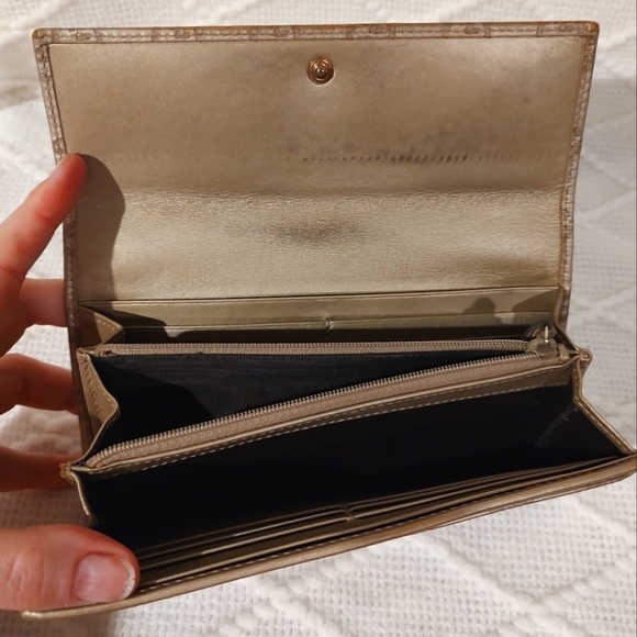 Gucci GUC Gold Brown Biege Leather Lovely Heart GG Pattern Long Wallet (W90) - Picture 11 of 15